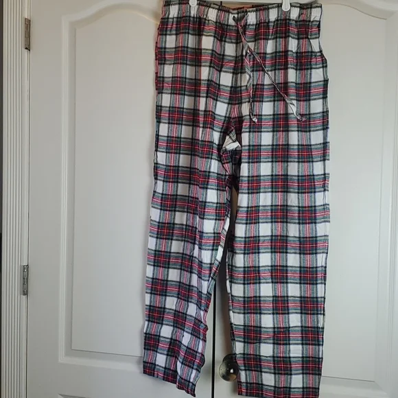 Men's plaid pajama set by Family PJs for Christmas in Stewart plaid pattern - Picture 3 of 9